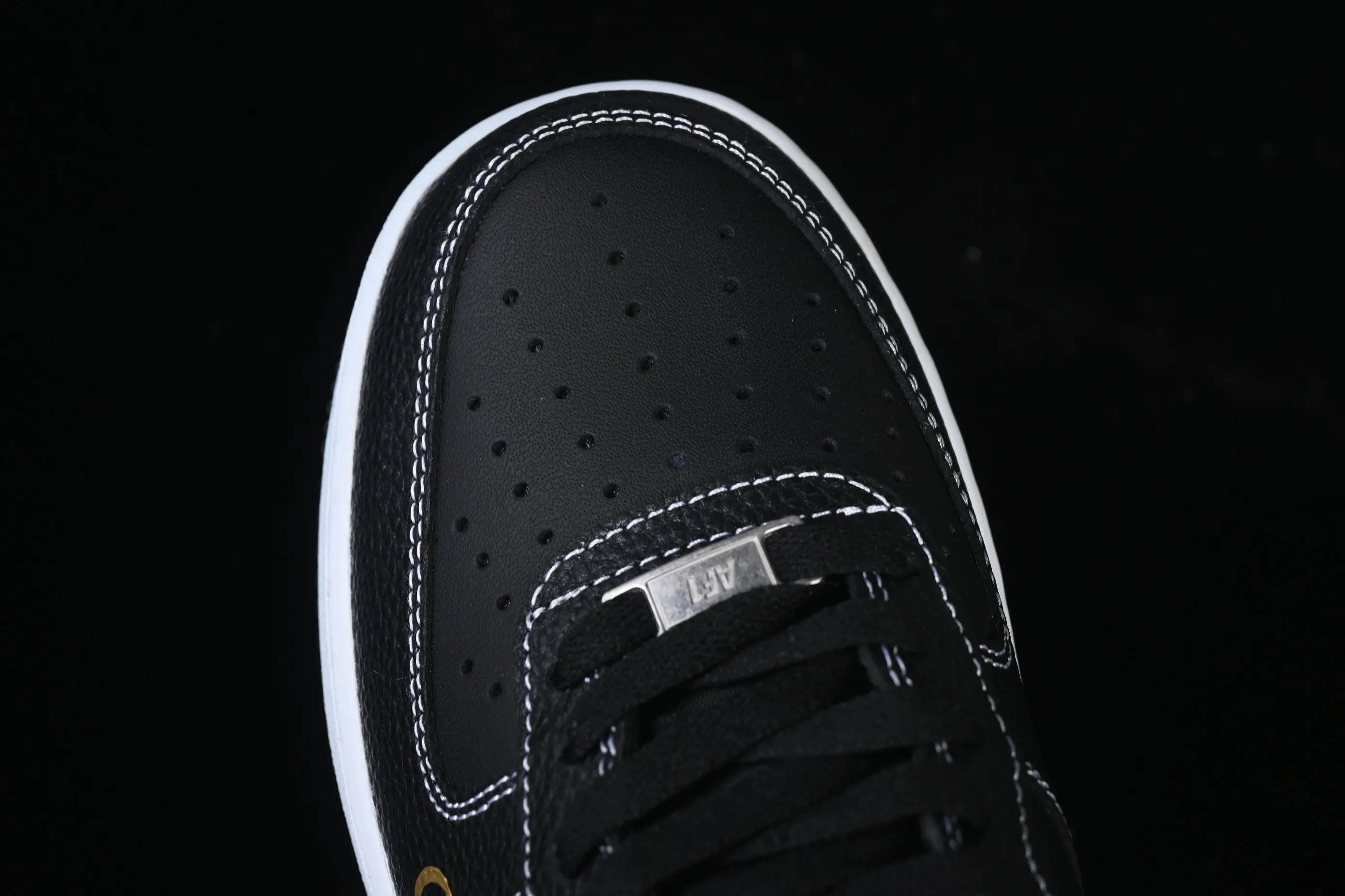 All categories Nk Air Force 1 Air Force series Nk Air Force 1 Low Air Force low-top Nike Air Force 1'07 Low Gucci joint black and red hook Air Force 1 low-top casual sneakers AH8462-001